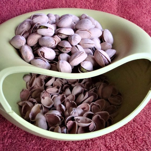 Multi-function Snack Bowl Shelled Nuts Storage Box Double Layer Container - Picture 1 of 5